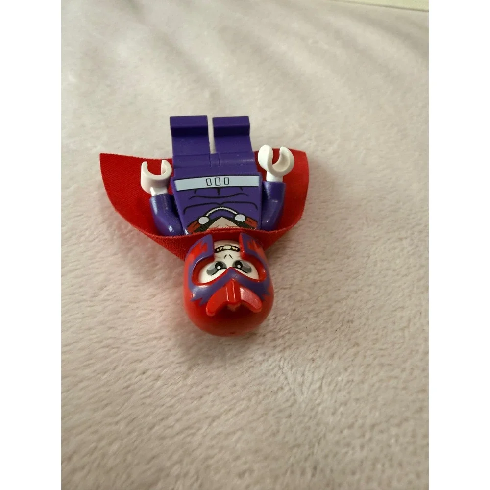Lego Marvel Super Heroes Magneto Minifigure Purple Suit Red Cape X-Men
